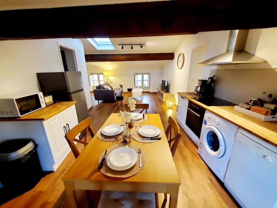Appartement Chaleureux Au Pied De La Cite Avec Parking Carcasona Exterior foto